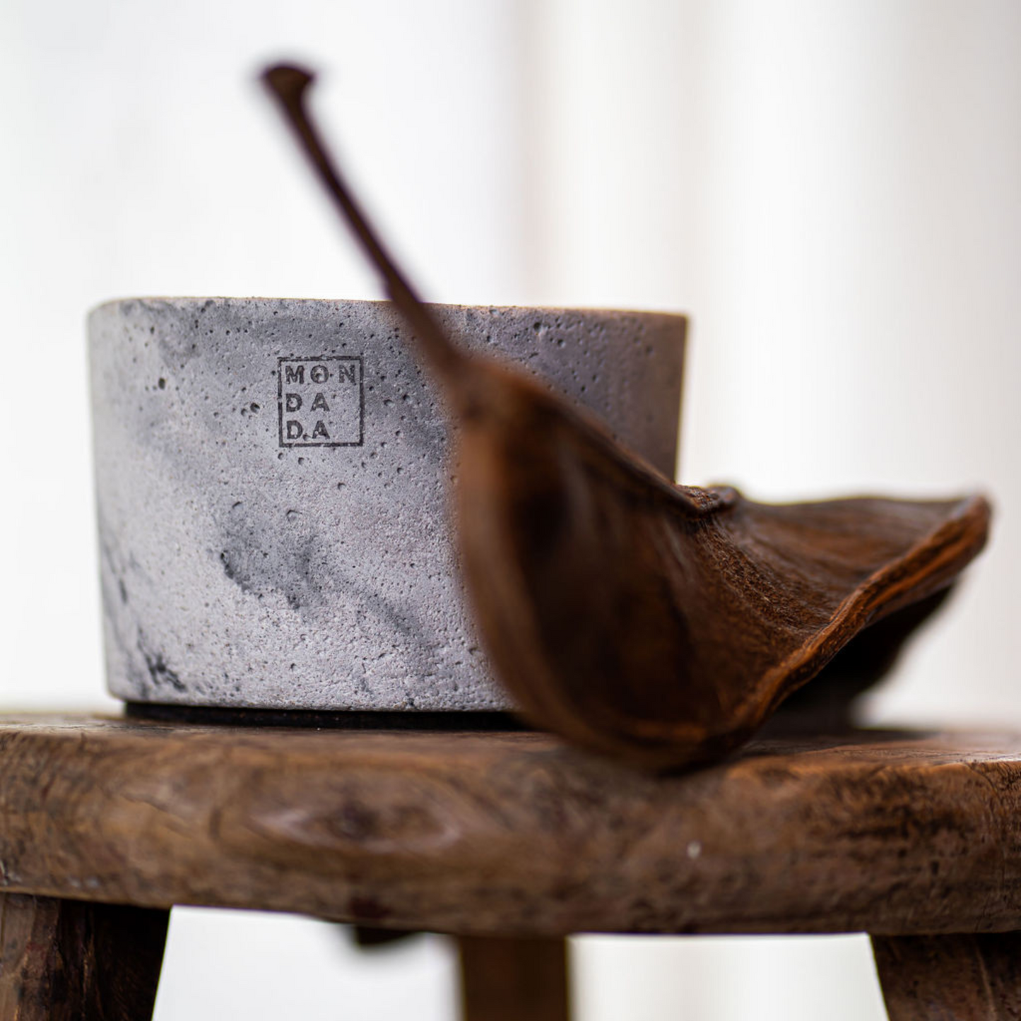 Urban Indoor Candle Medium - Grey