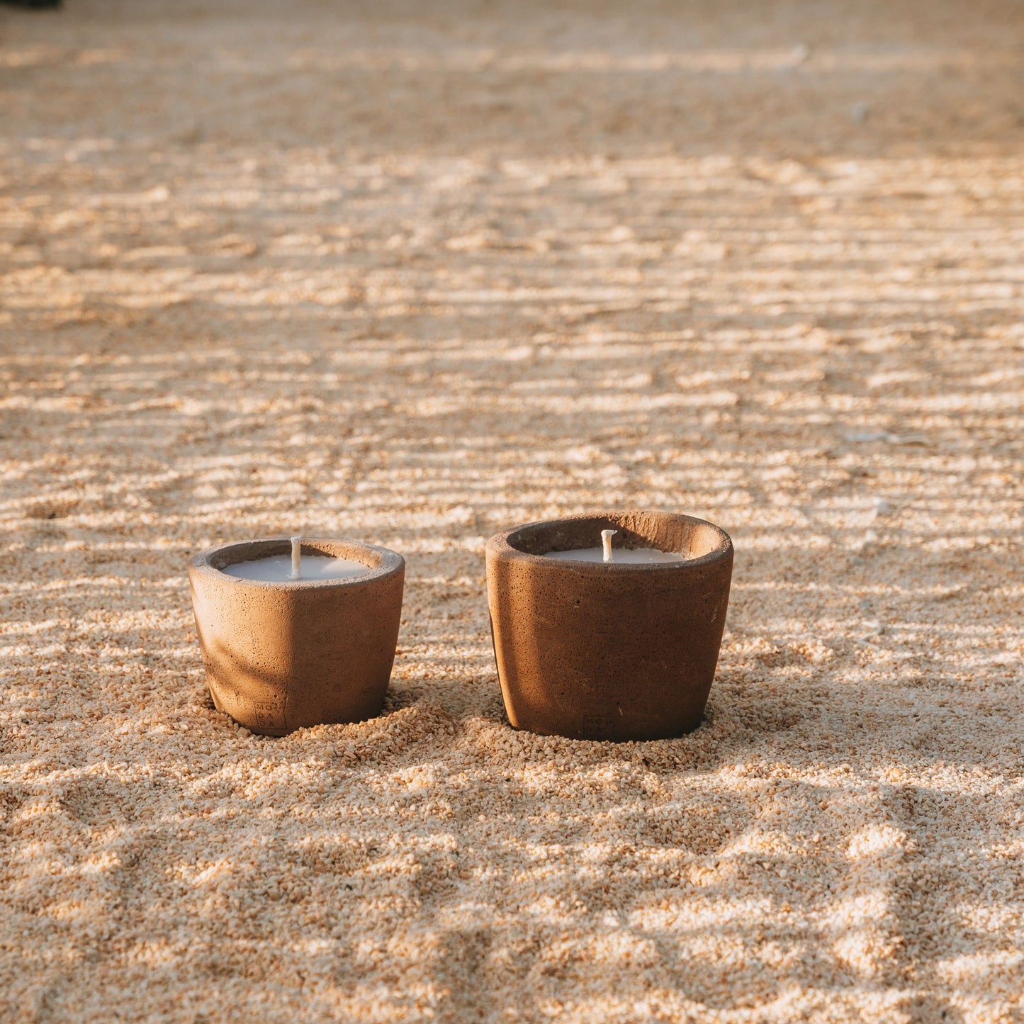 Urban Outdoor Candle Medium - chocolate