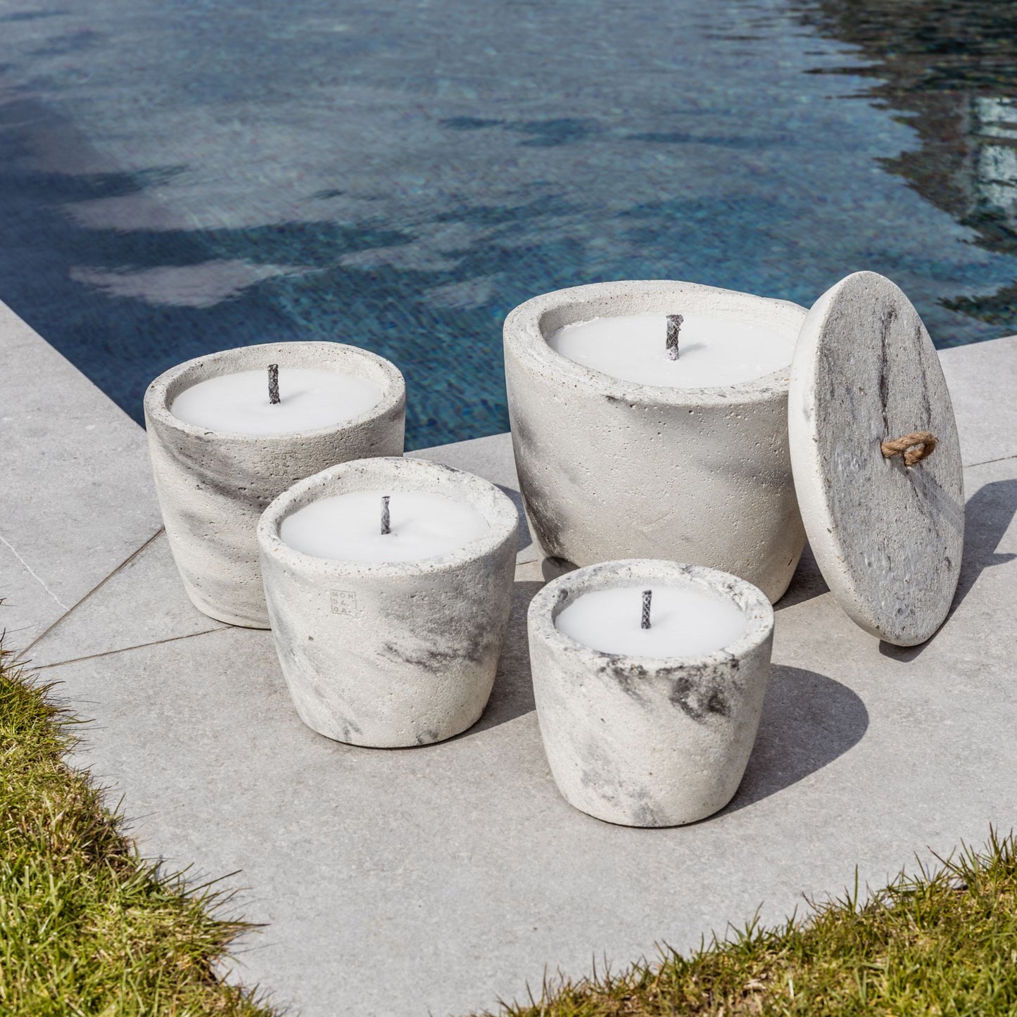 Urban Outdoor Garden Candle XL + lid - Grey