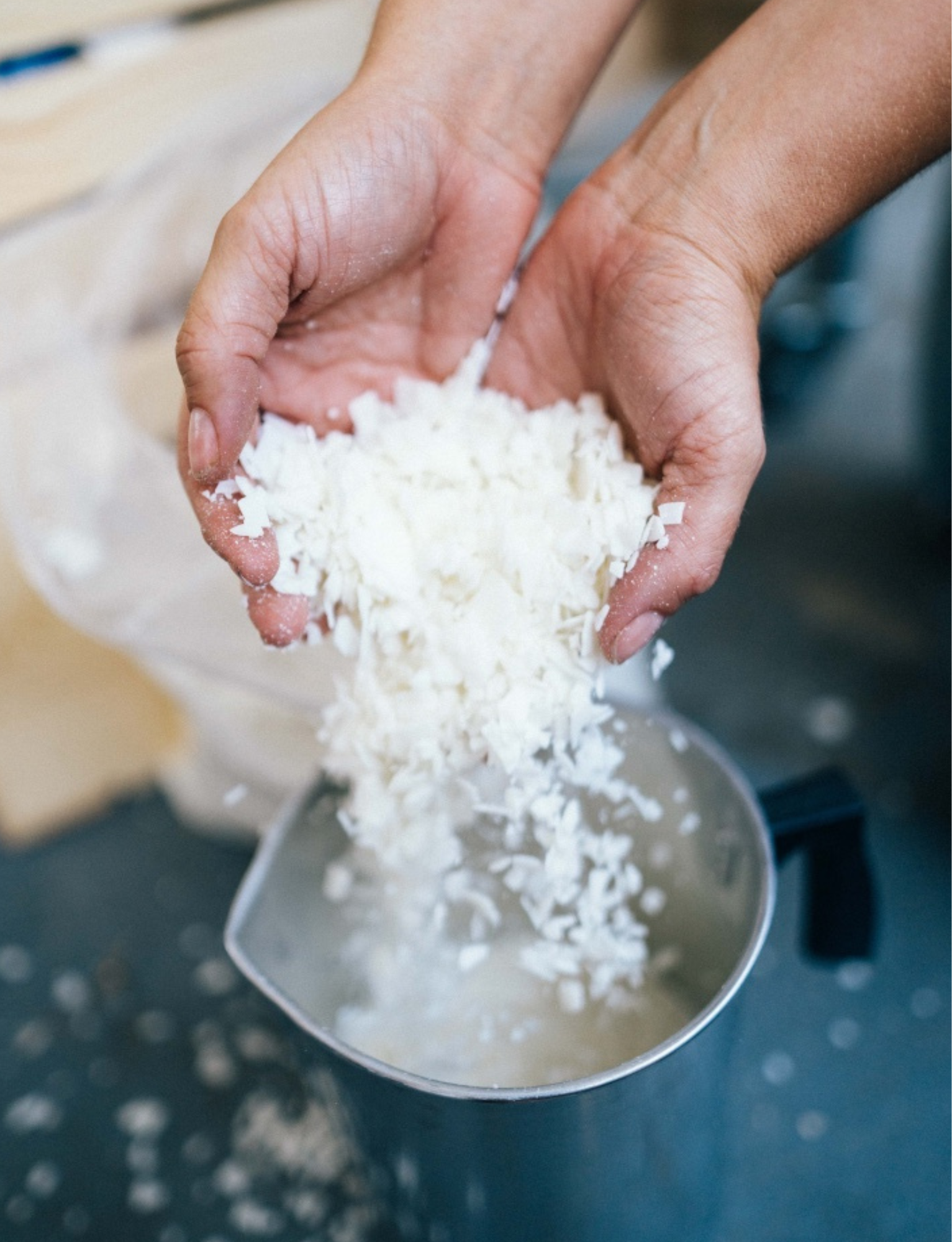 Plant-based, toxic free coconut and soy wax.