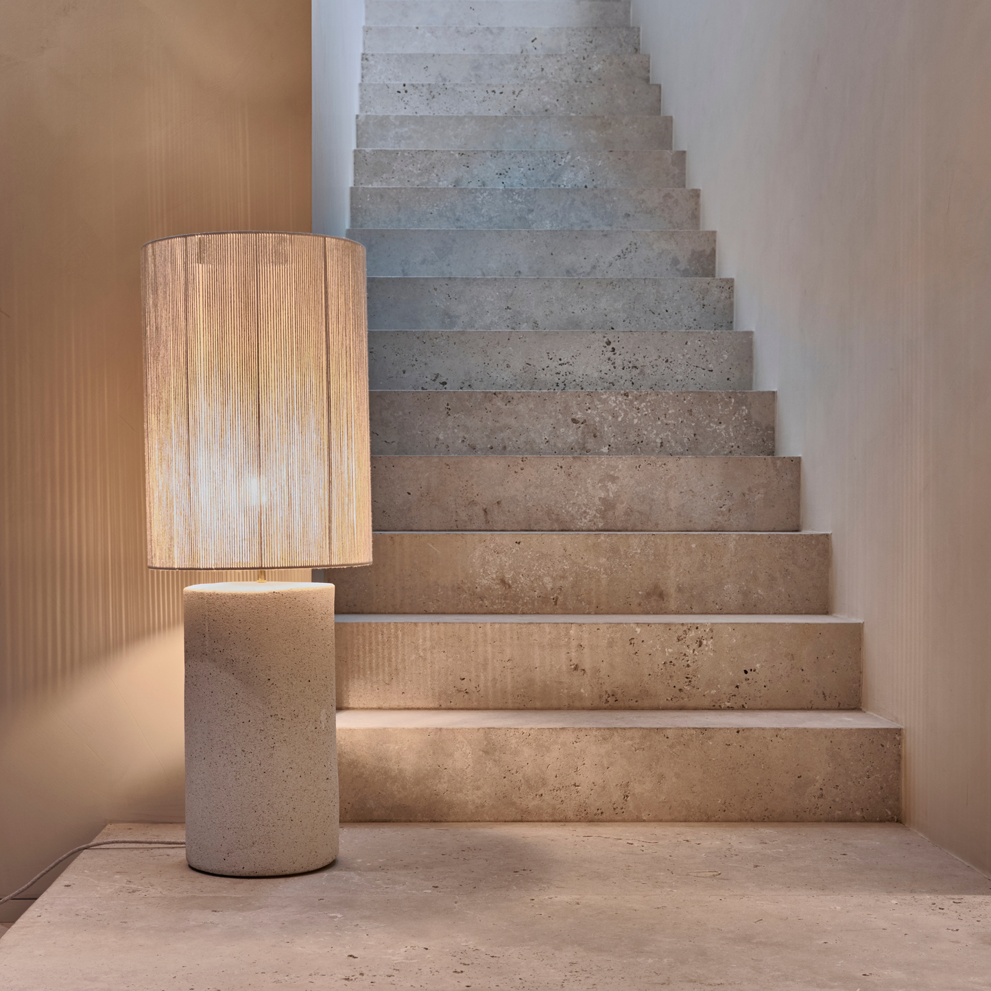 Luminar 002
