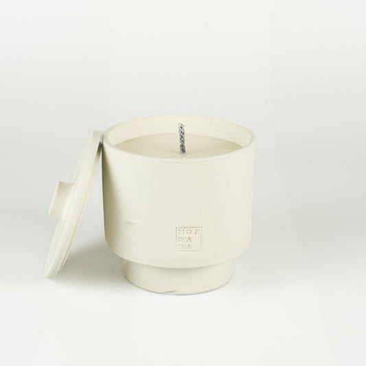Bougie d'extérieur June ONE + lid - Dover