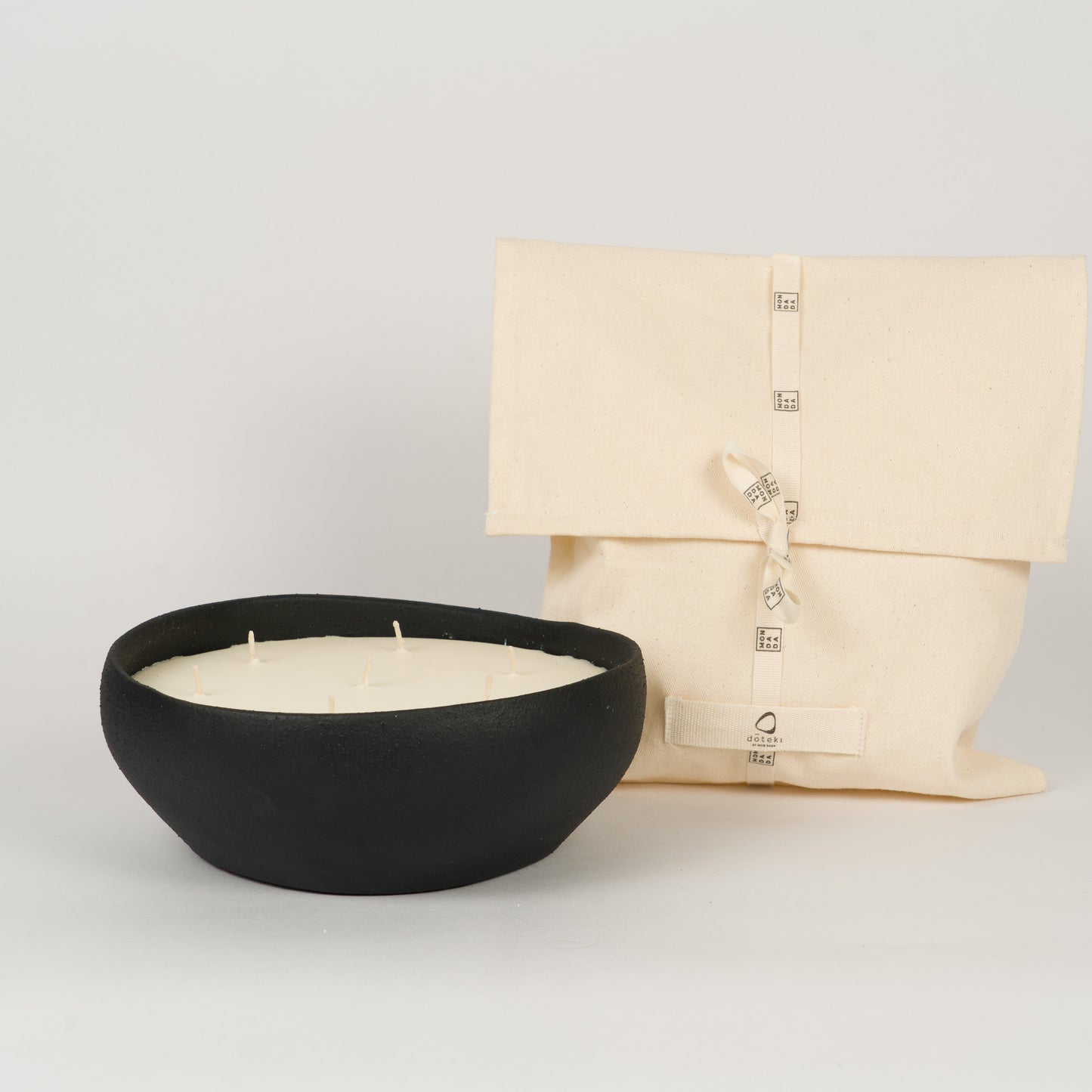 Doteki Indoor Candle Medium - Charcoal