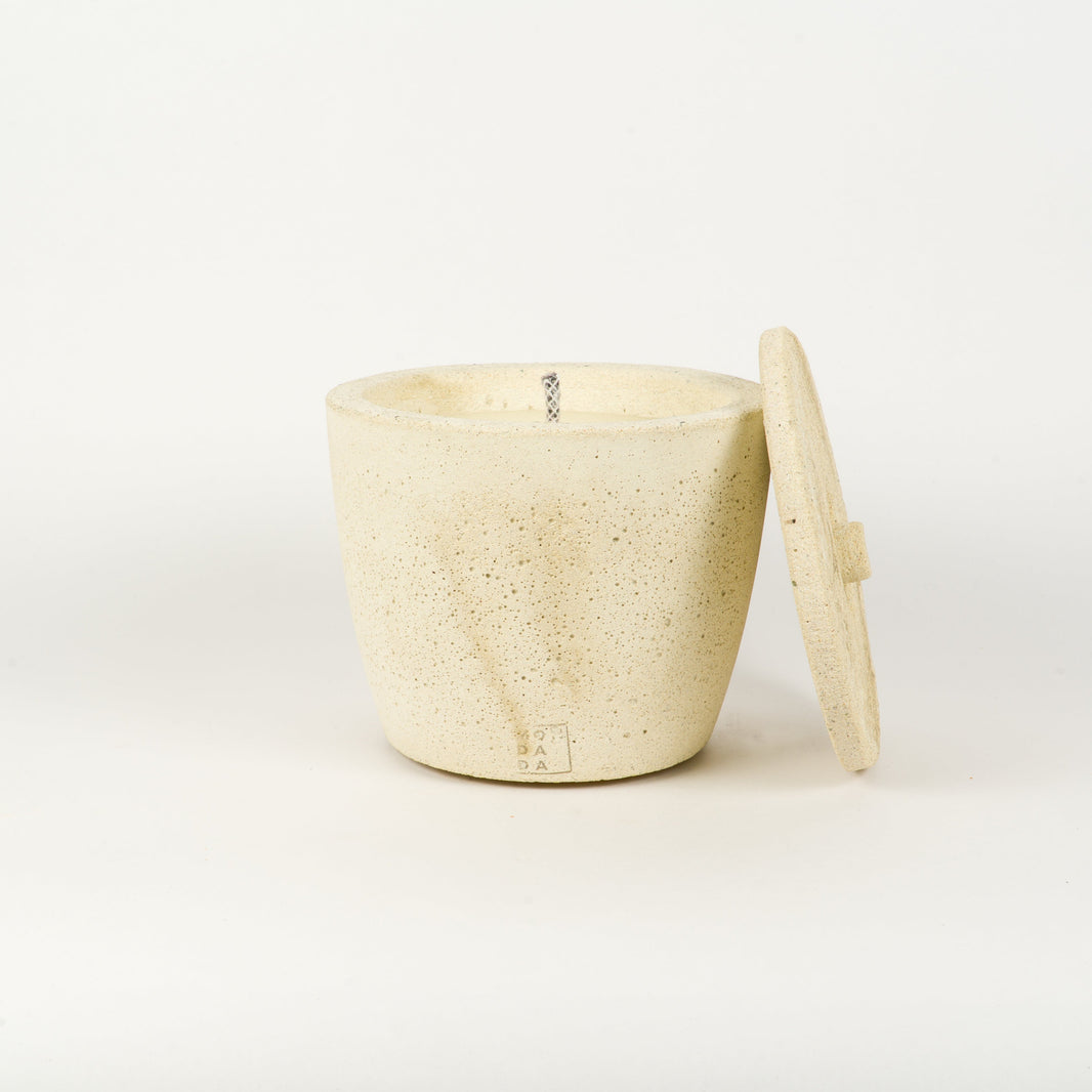 Urban Outdoor Garden Candle Medium + lid - Ecru